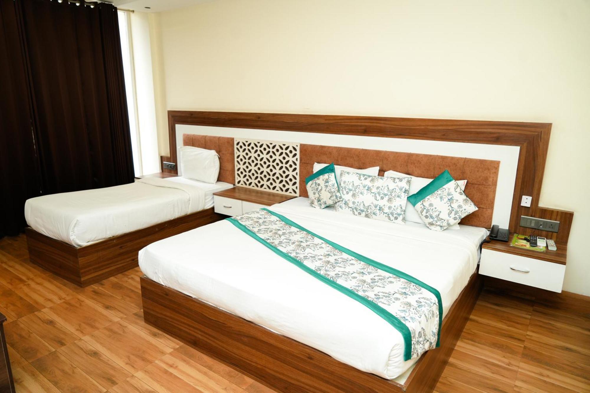 Rayta Hills Resort Nāi Extérieur photo